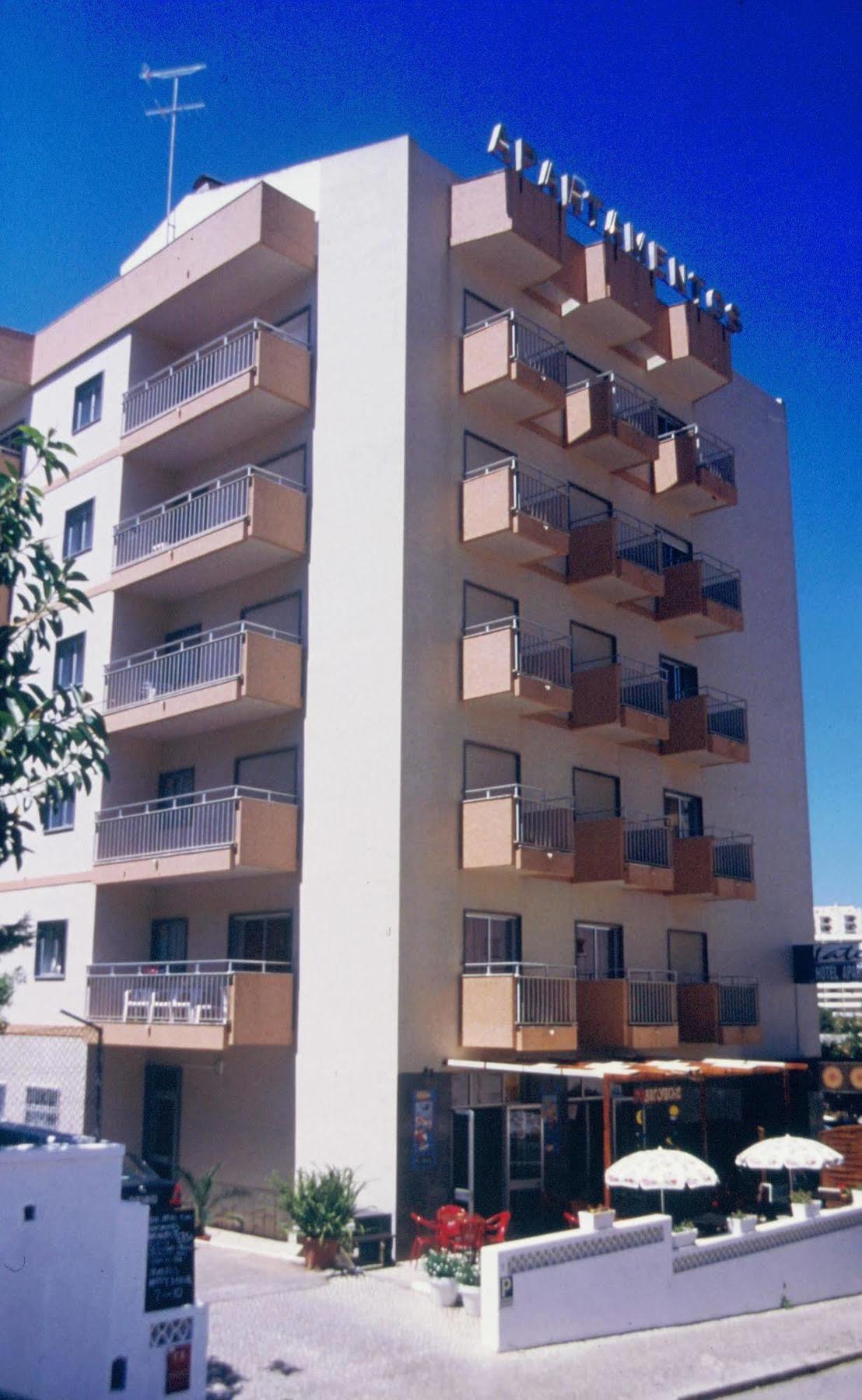 Hotel Apartamento Iate Portimao Exterior photo