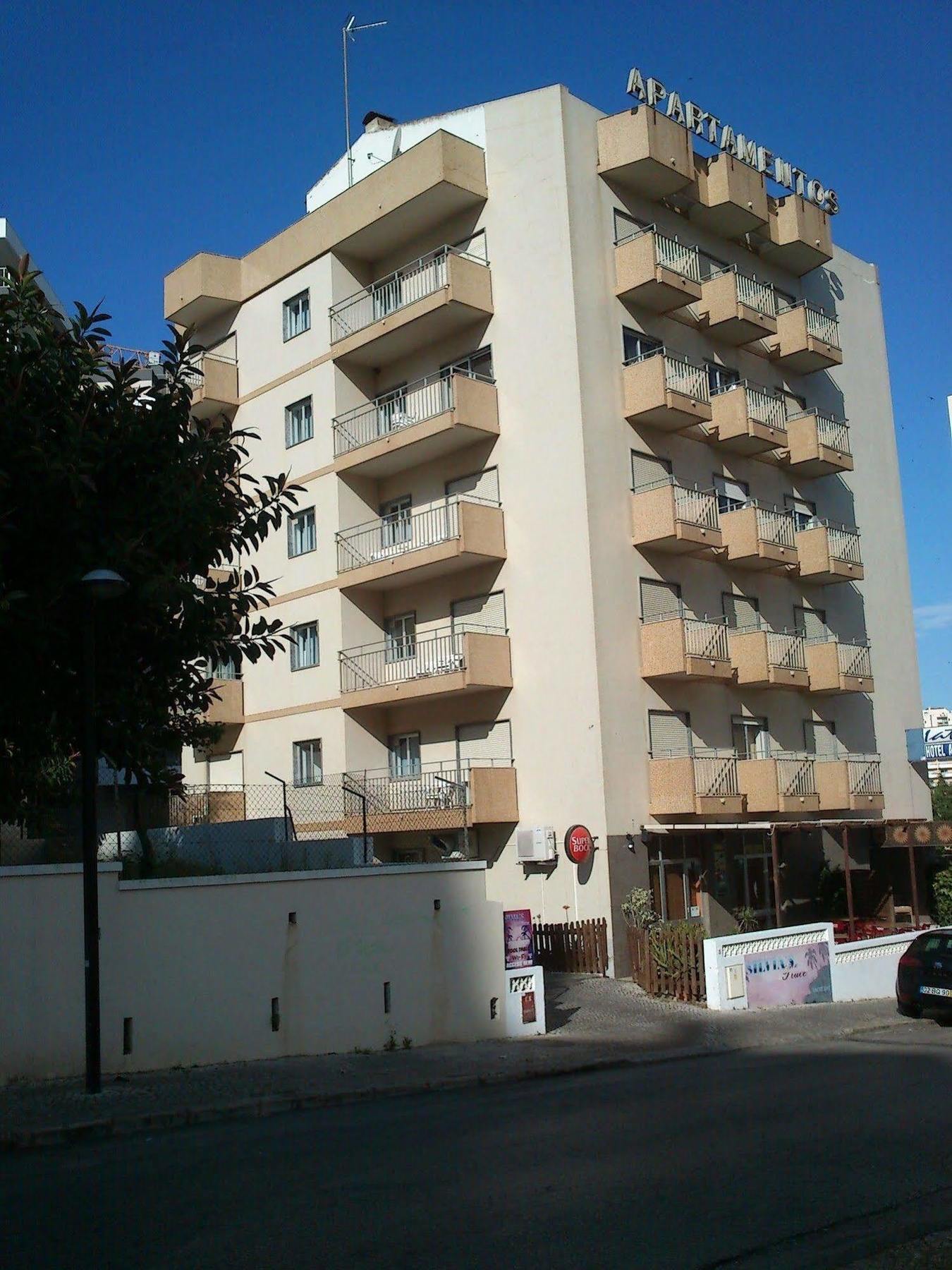 Hotel Apartamento Iate Portimao Exterior photo