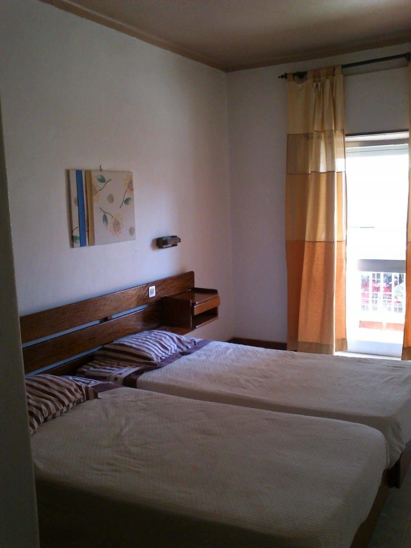 Hotel Apartamento Iate Portimao Exterior photo