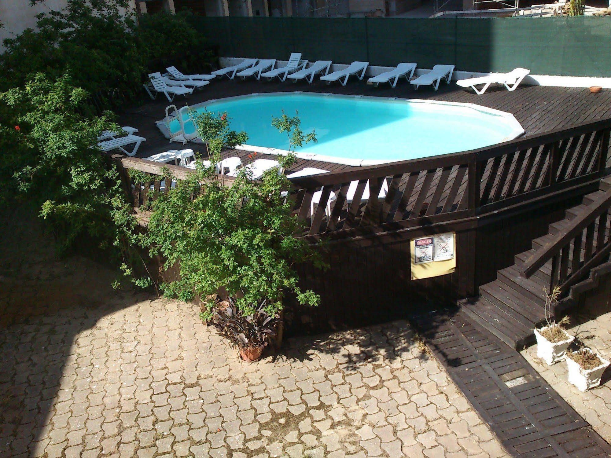 Hotel Apartamento Iate Portimao Exterior photo