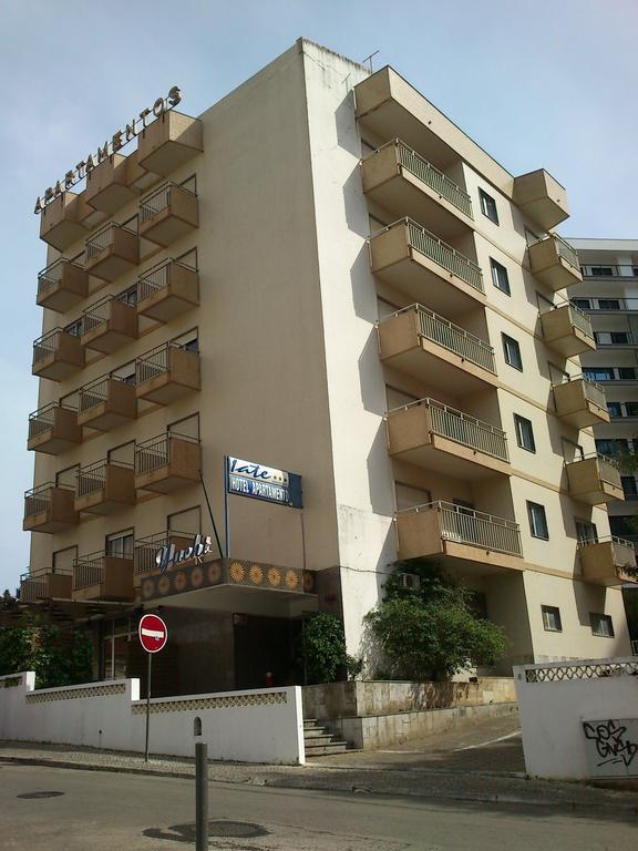 Hotel Apartamento Iate Portimao Exterior photo
