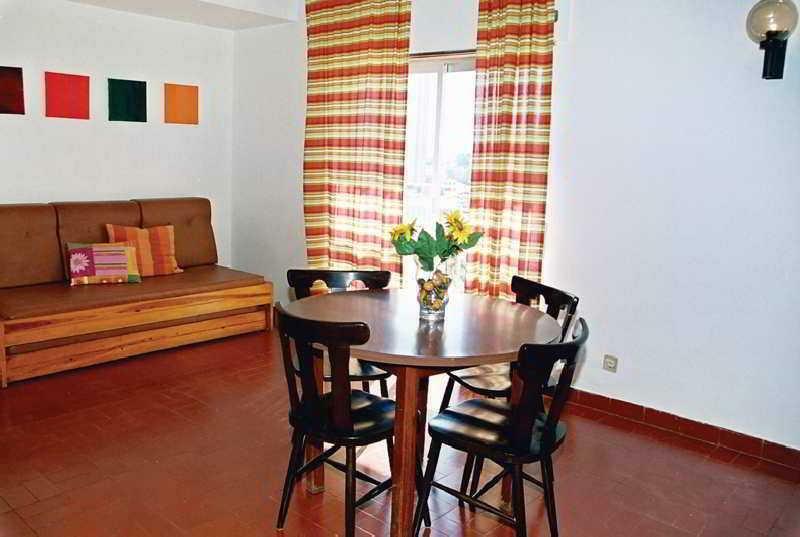 Hotel Apartamento Iate Portimao Exterior photo